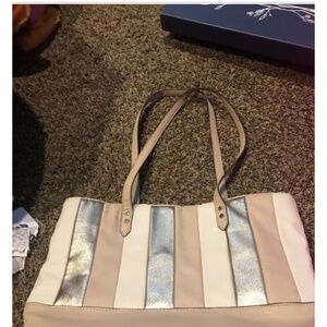 Jennifer Lopez purse